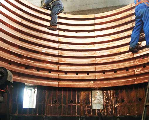 铅冶炼顶吹炉铜水套现场装置照片1