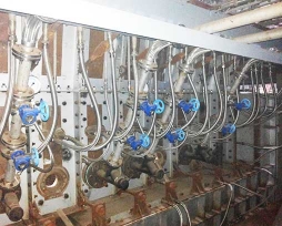 侧吹炉风口铜水套现场装置照片